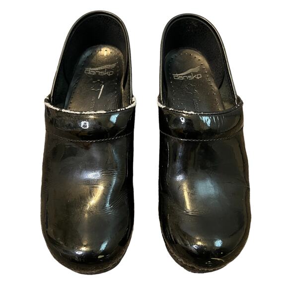 Dansko Hibiscus Black Clogs - Picture 2 of 9